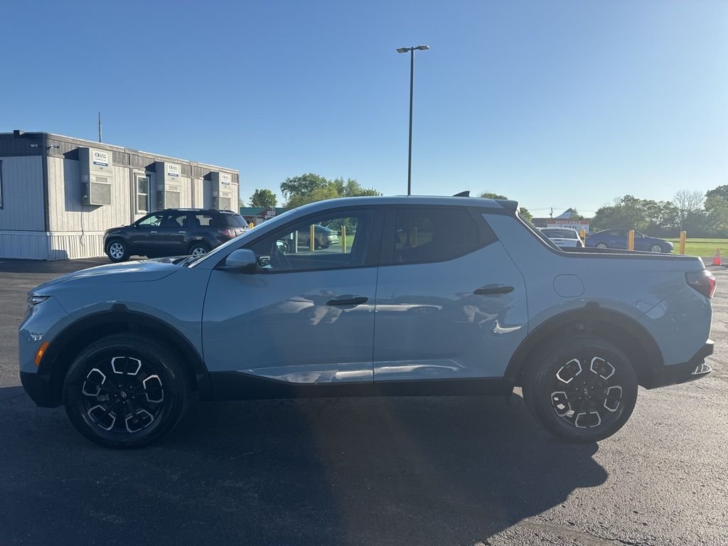 Used 2024 Blue Hyundai SE image 7