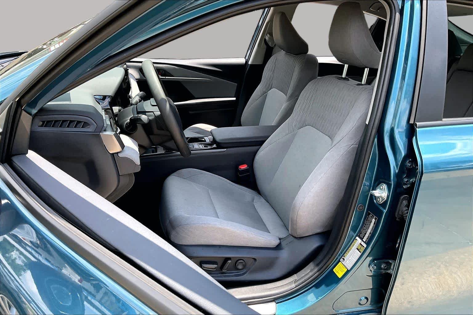 Used 2026 Ocean Gem Toyota LE image 8