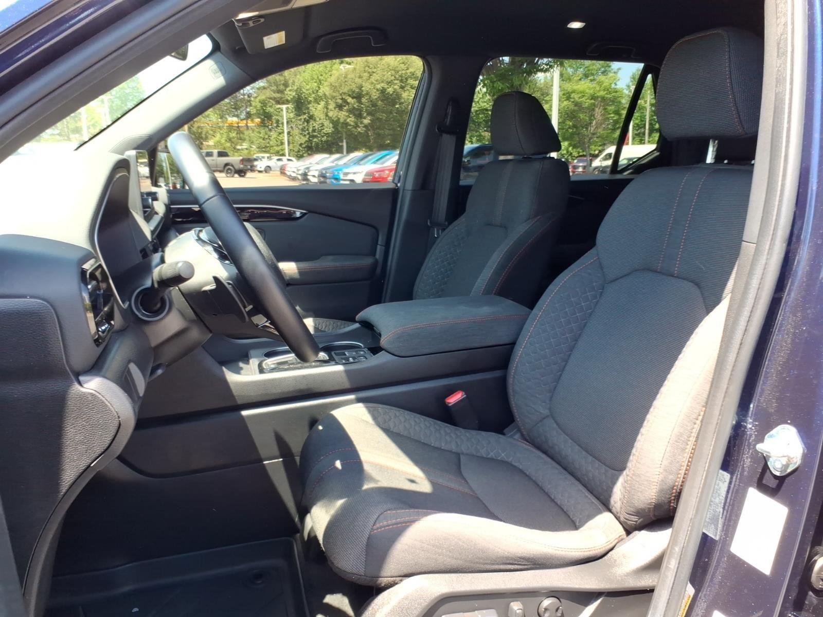 Used 2025  Honda Sport image 17