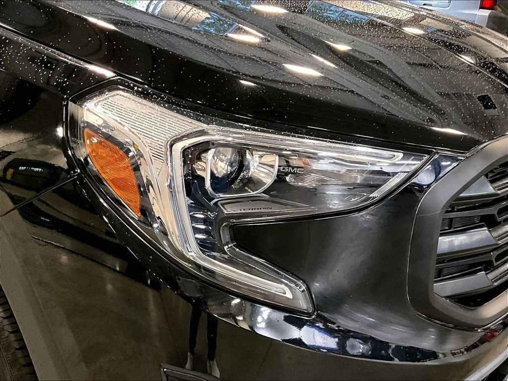 Used 2021 Black GMC SLE image 32