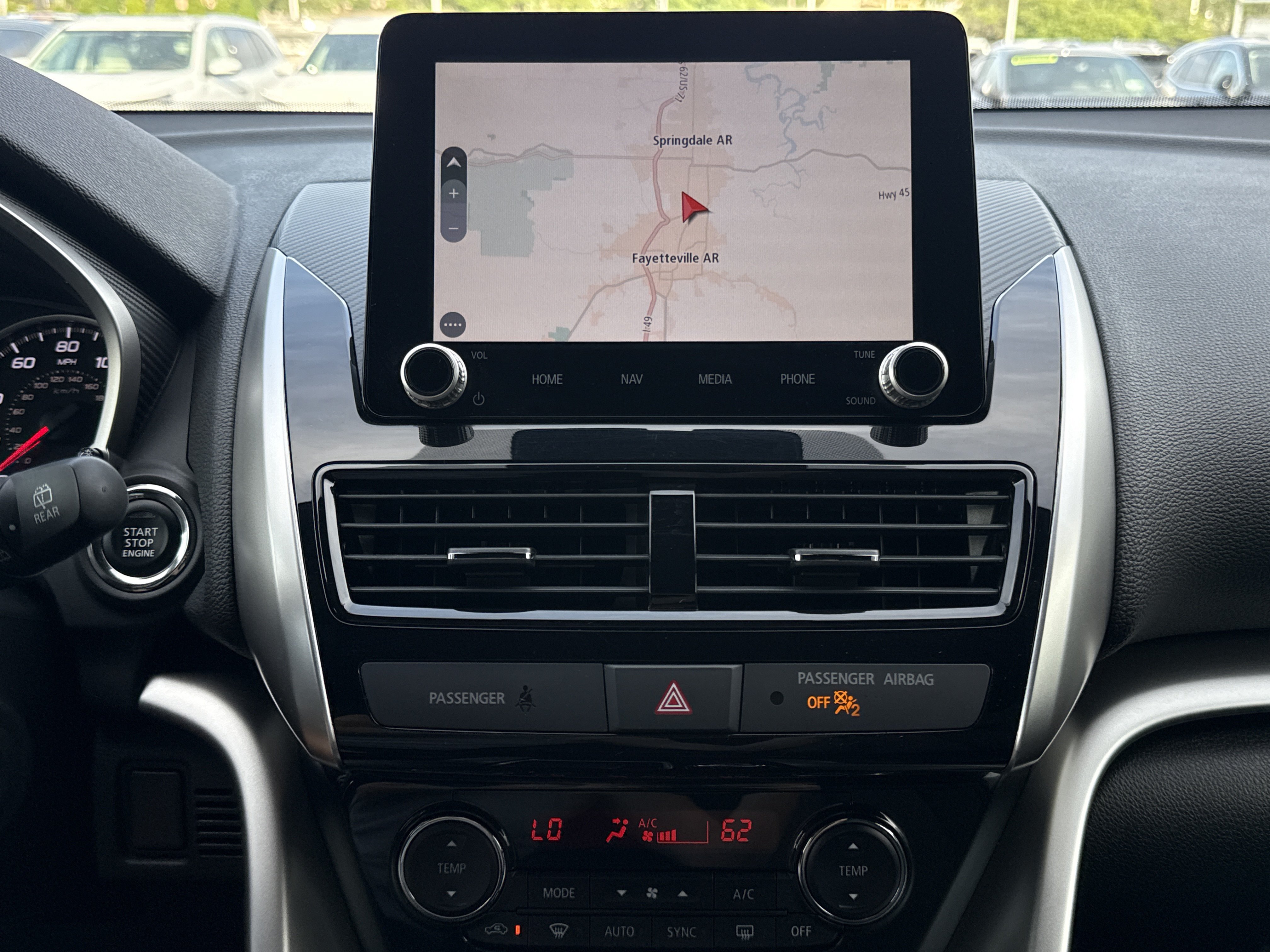 Used 2022  Mitsubishi SE image 19