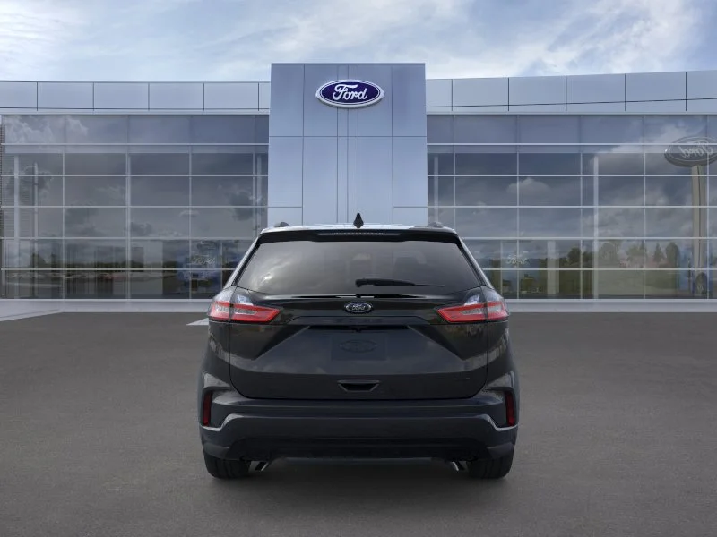 2024 Ford Edge SE - Photo 5