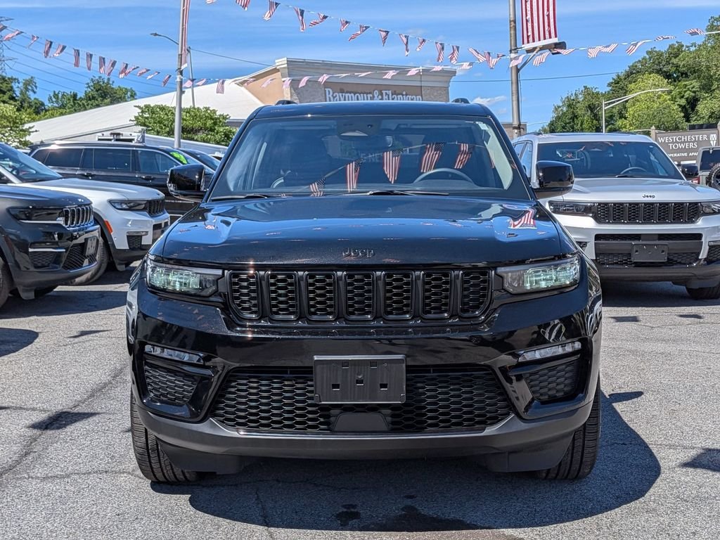 Used 2023 Black Jeep Limited image 3