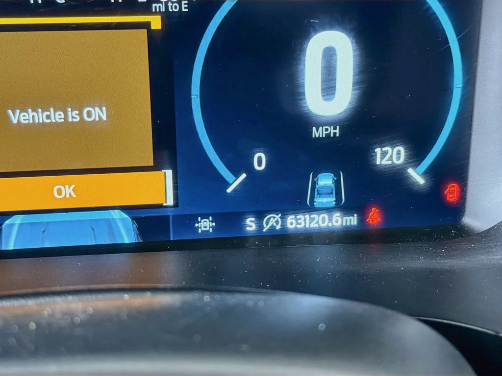 Used 2023 Carbonized Gray Metallic Ford Lariat image 35