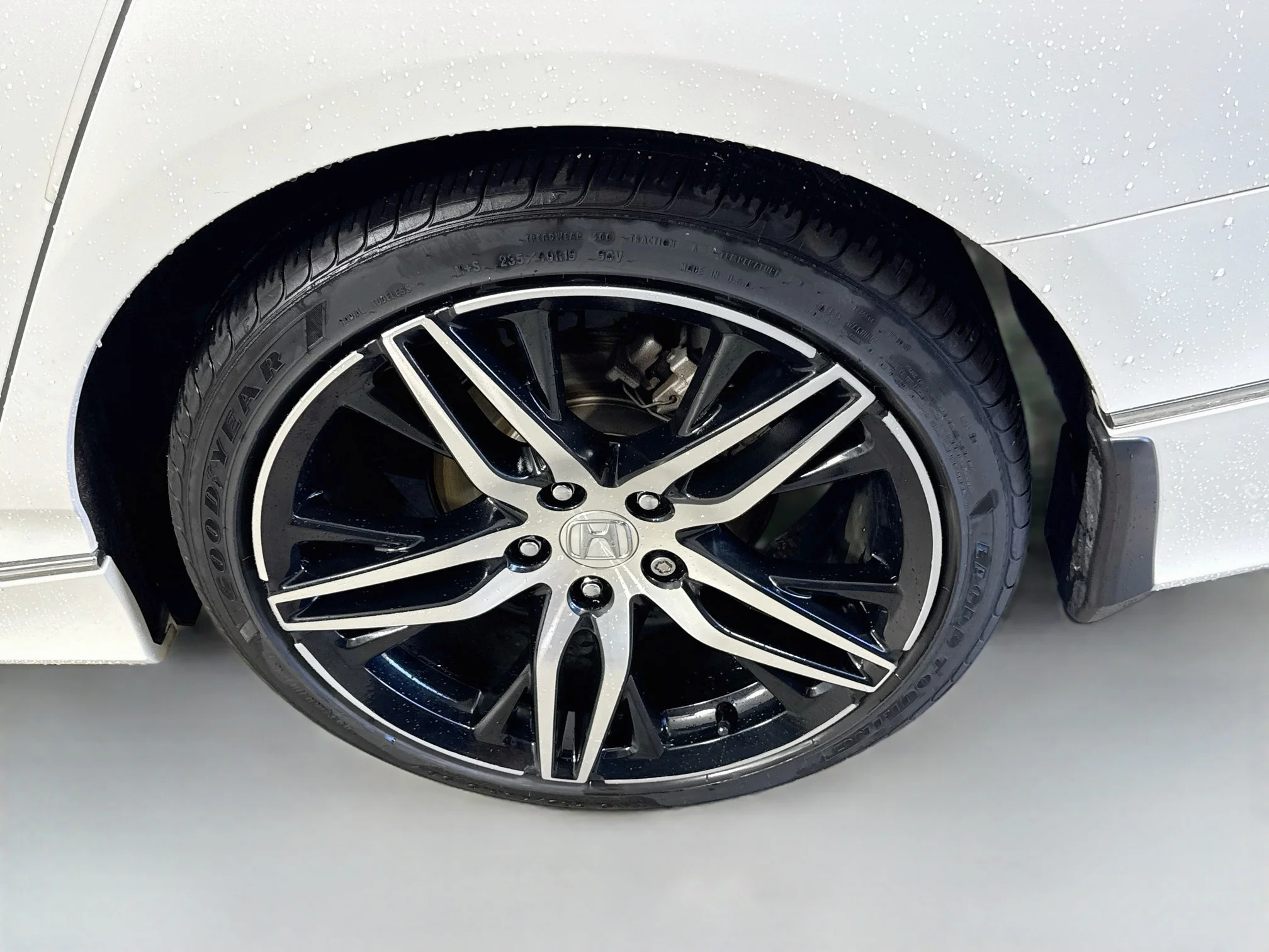 Used 2021 Platinum White Pearl Honda Touring image 32