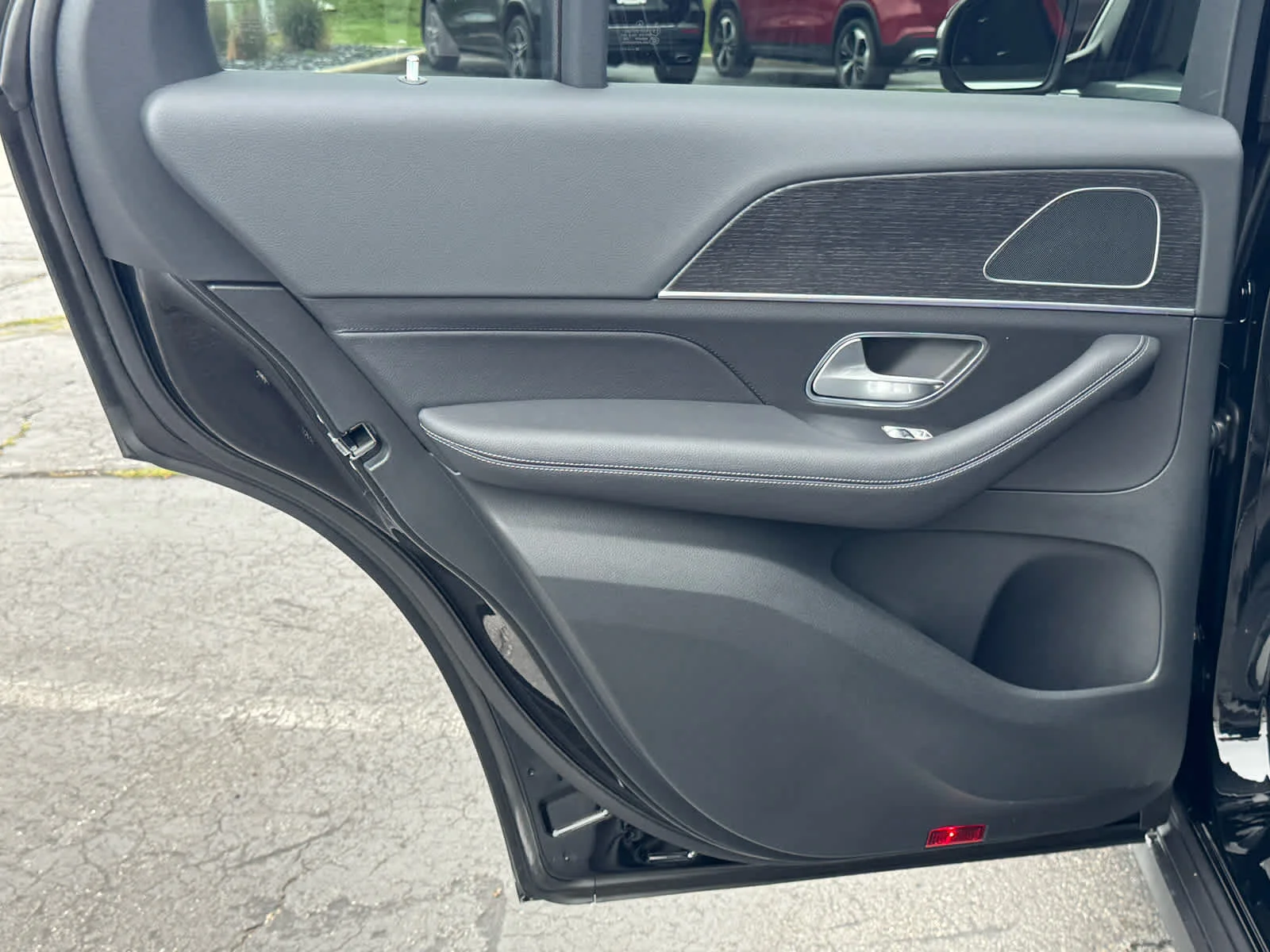 New 2026 Black Mercedes-Benz GLE 350 image 34