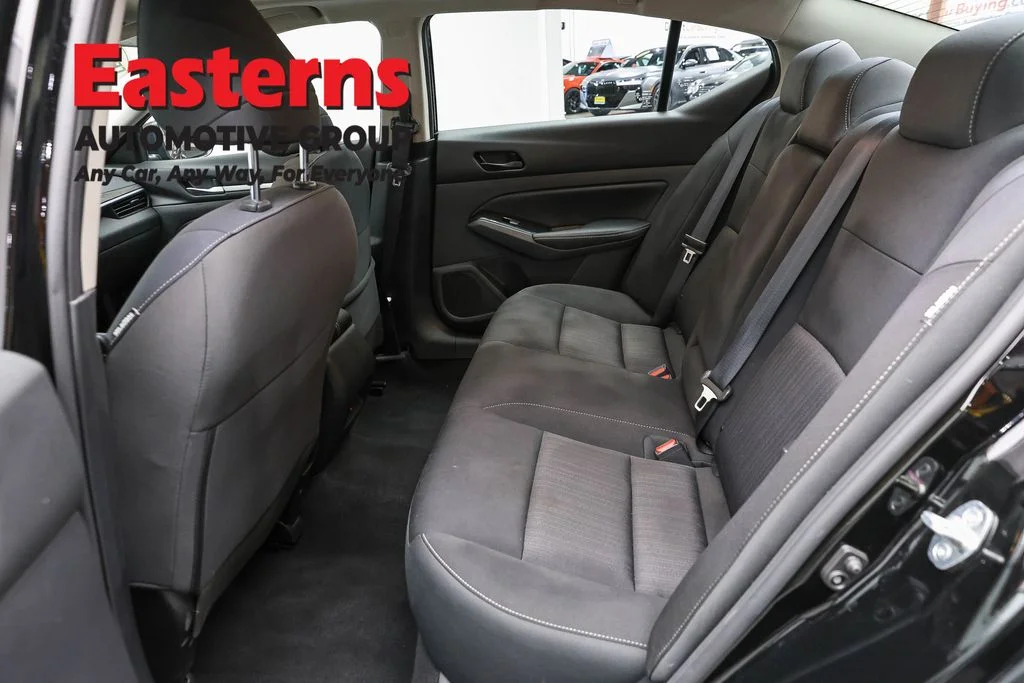 Used 2023 Black Nissan 2.5 SV image 21