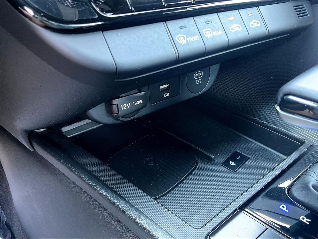Certified Used 2025 Black Hyundai SEL Sport image 17