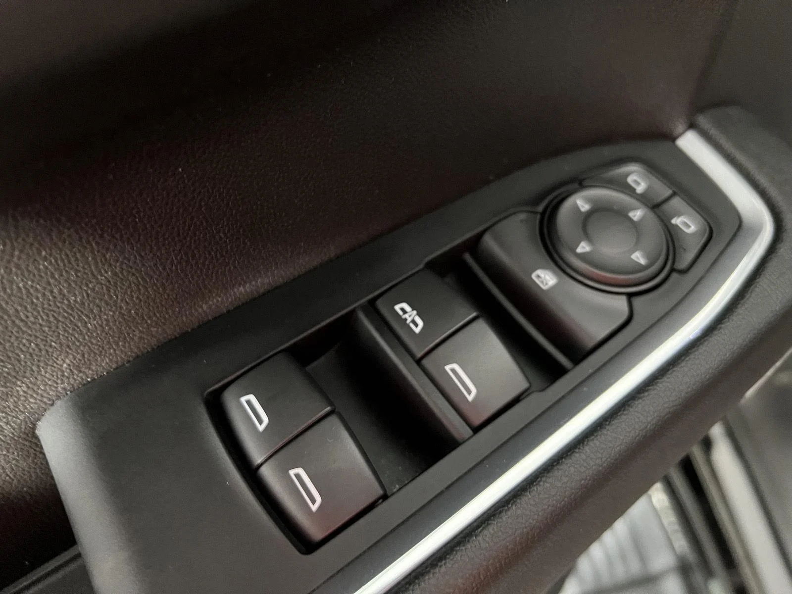 Used 2024 Black Chevrolet RST image 10