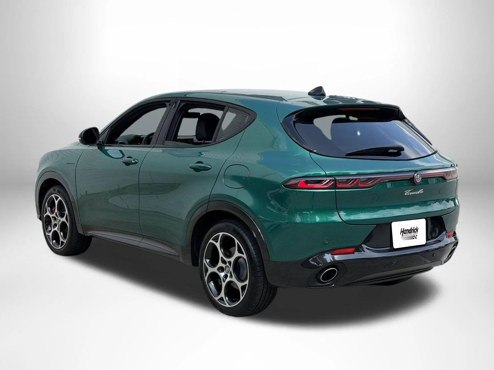 Used 2024 Verde Fangio Tri-Coat Alfa Romeo Veloce image 5