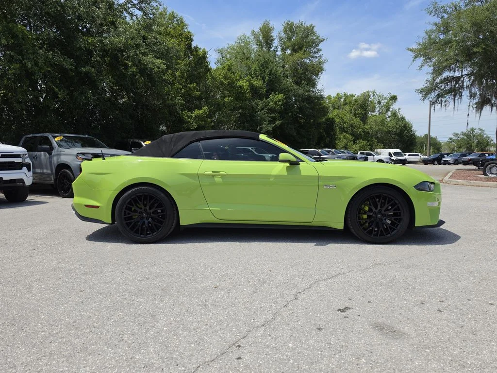 Used 2020  Ford GT Premium image 3