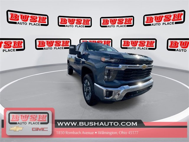 2026 Chevrolet Silverado 3500HD LT photo 3