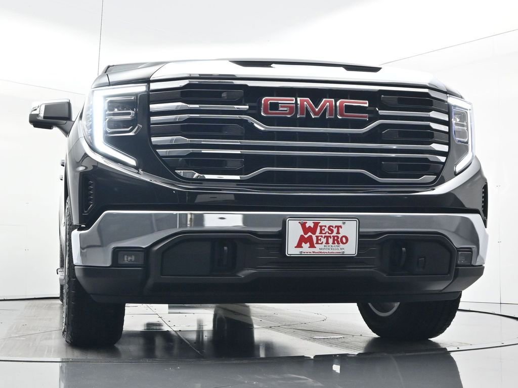 New 2026 Onyx Black GMC SLT image 32