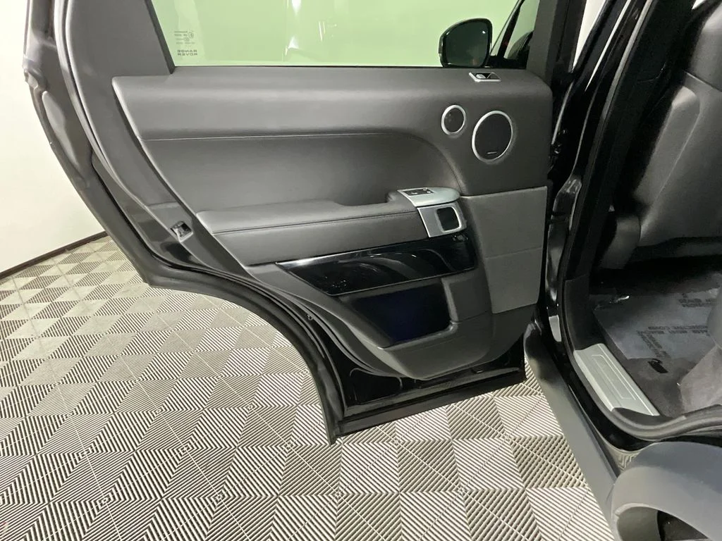 Used 2022 Black Land Rover SVR image 27