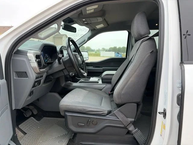 Used 2022 White Ford XL image 11