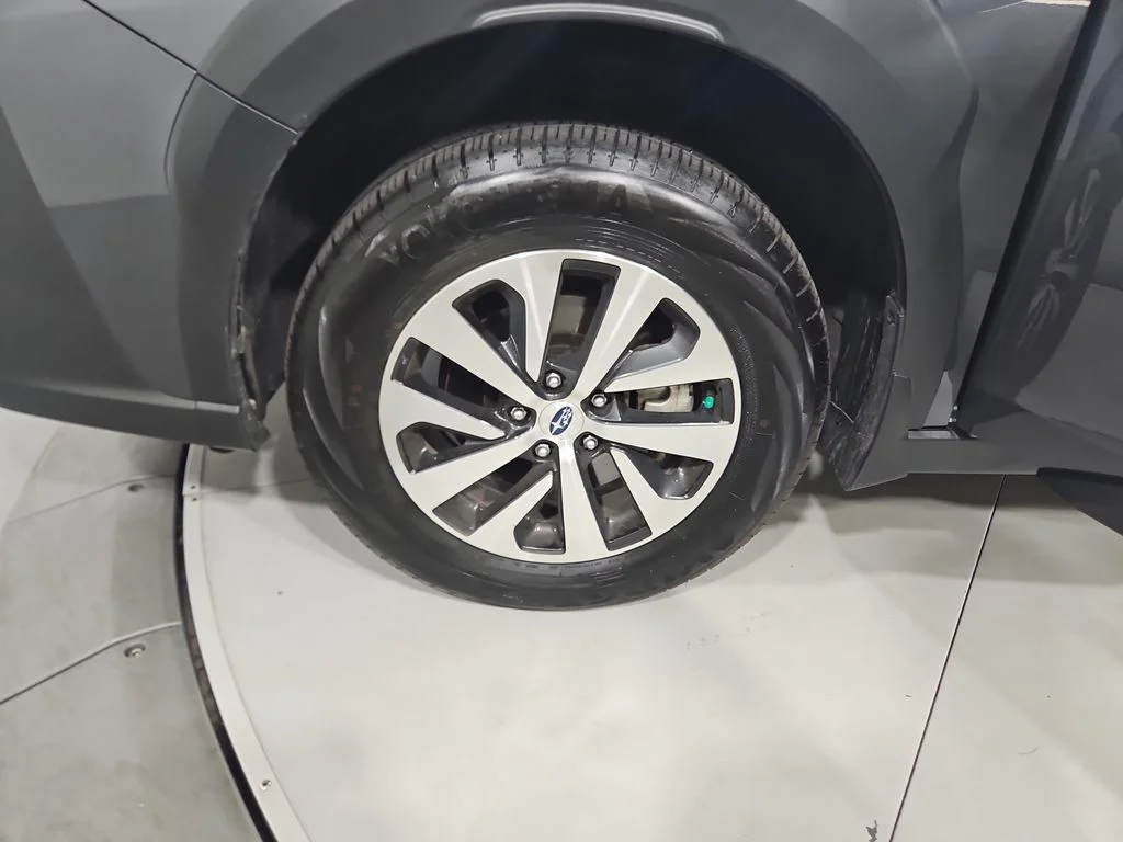 Certified Used 2025 Gray Subaru Premium image 29