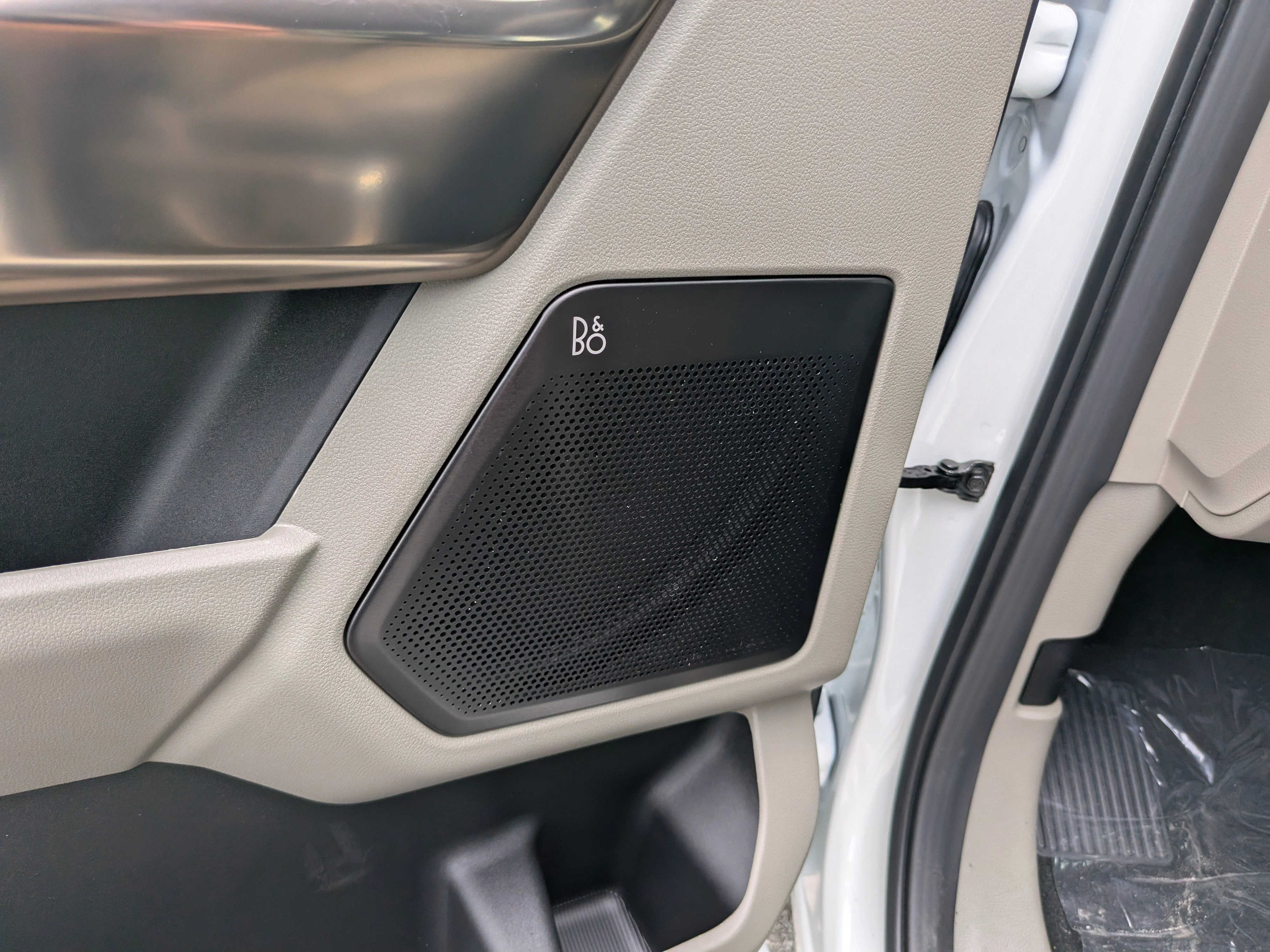 New 2026 Star White Metallic Tri-Coat Ford F-250® Platinum® image 20