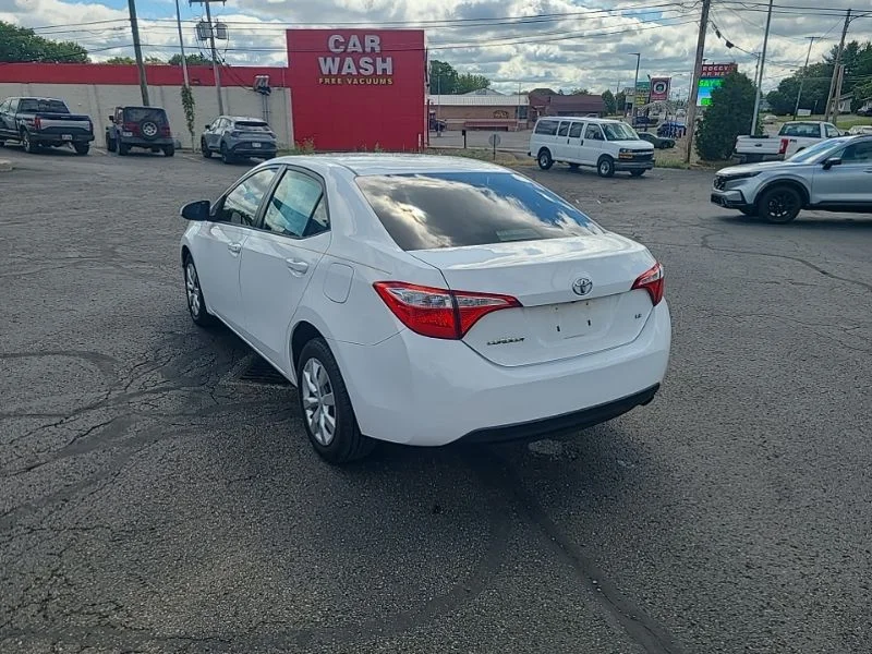 Used 2016 White Toyota LE image 4