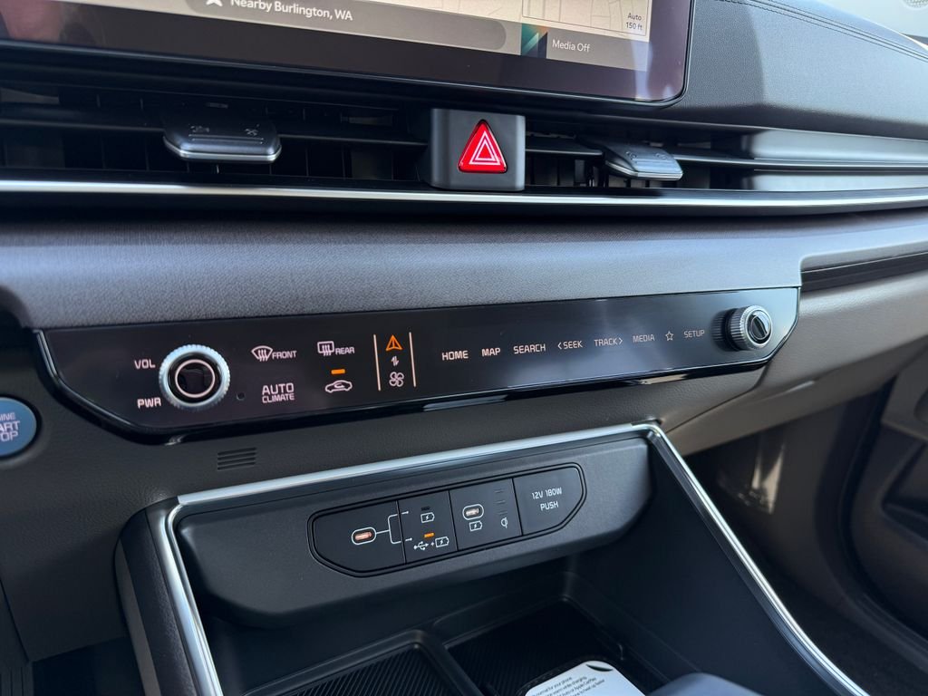 New 2026 Snow White Pearl Kia EX image 29