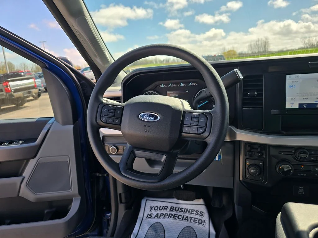 Used 2026 Blue Ford XL image 17
