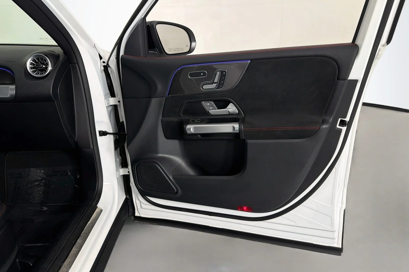 Used 2024 Polar White Mercedes-Benz 250 image 23