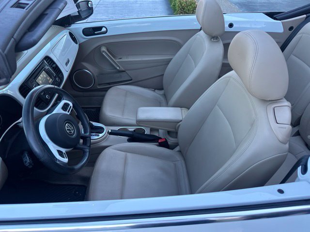 Used 2014  Volkswagen 2.0 TDI image 10