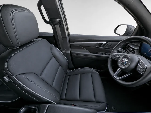Used 2025 Gray Buick Preferred image 17