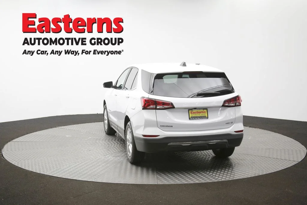 Used 2022 White Chevrolet LT image 34