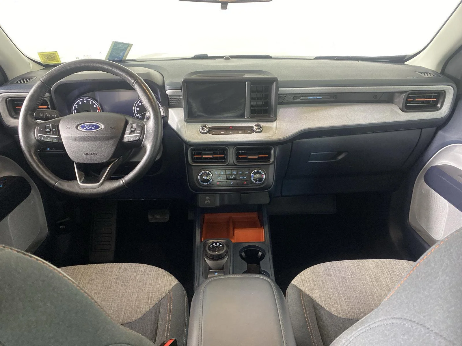 Used 2022 Oxford White Ford XLT image 2