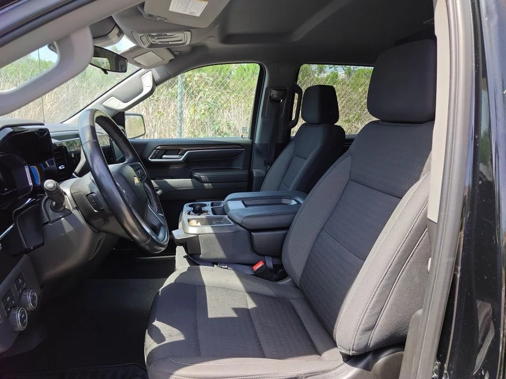 Used 2022 Black Chevrolet LT image 8