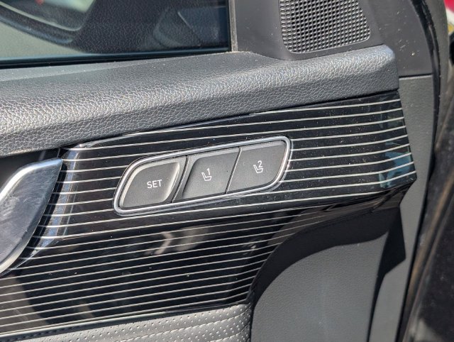 Used 2023 Black Hyundai Calligraphy image 17
