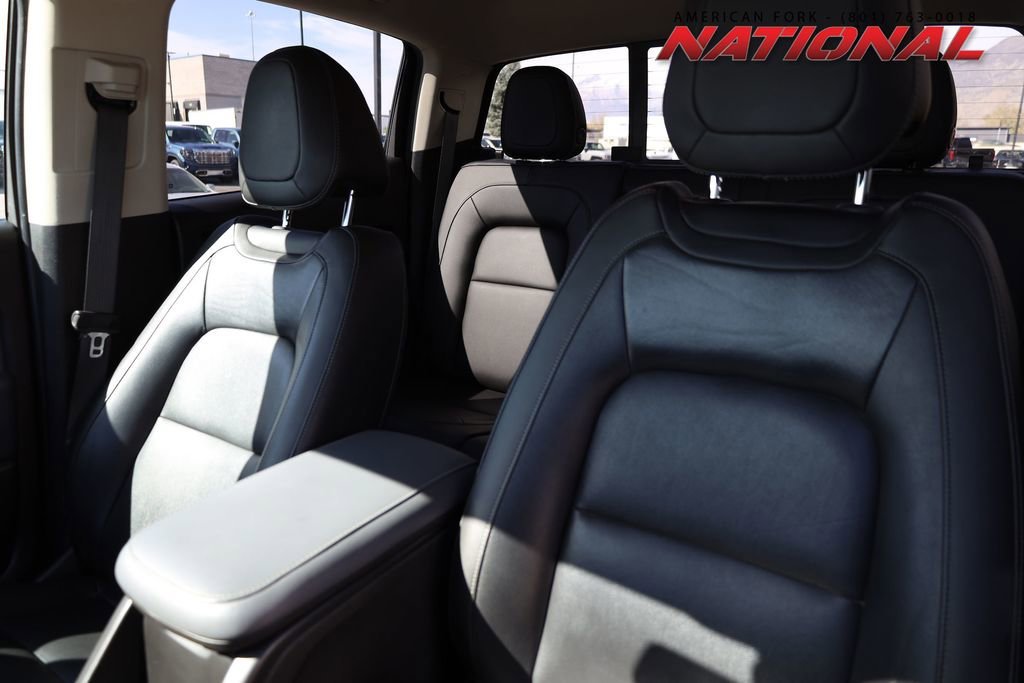 Used 2018 Black Chevrolet 4WD Z71 image 16