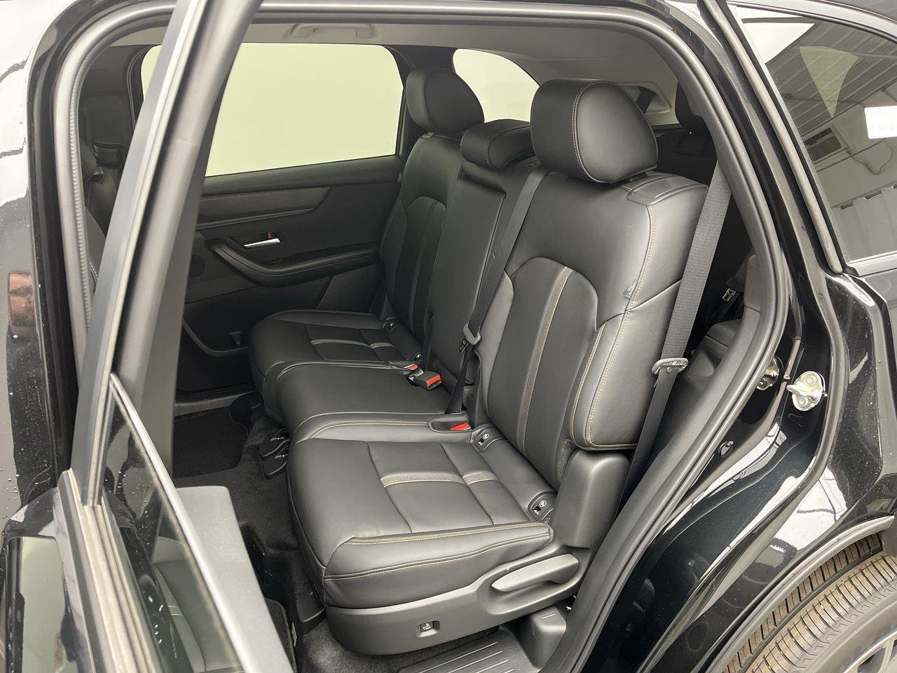 2026 Mazda CX-90 Select Package - Photo 10