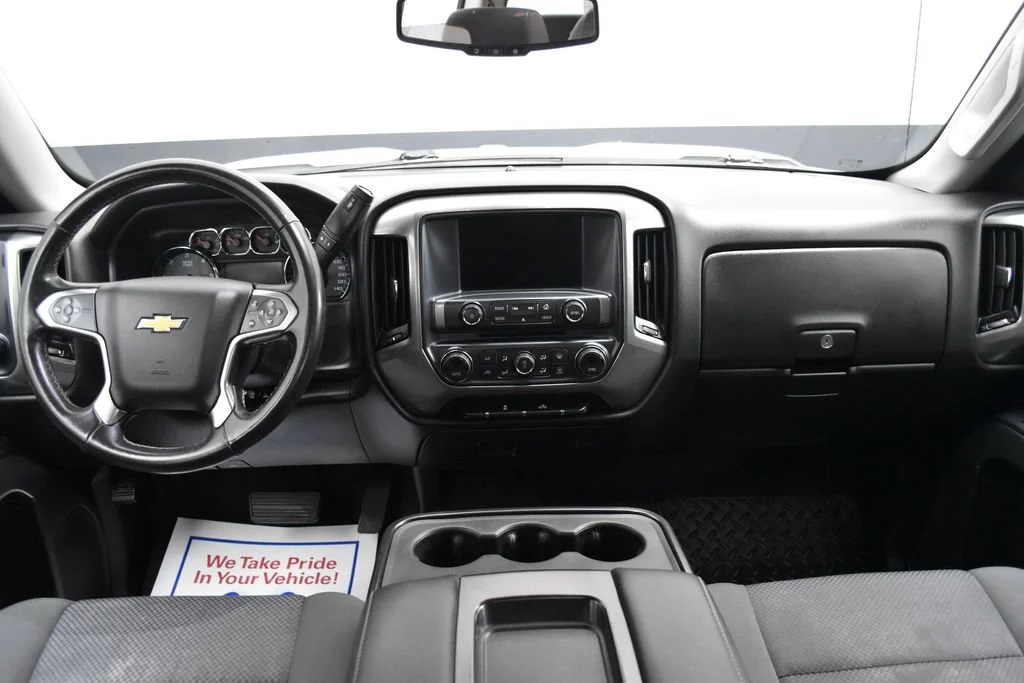 Used 2019 Summit White Chevrolet LT image 7