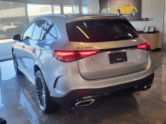 Used 2026 Silver Mercedes-Benz GLC 300 image 7