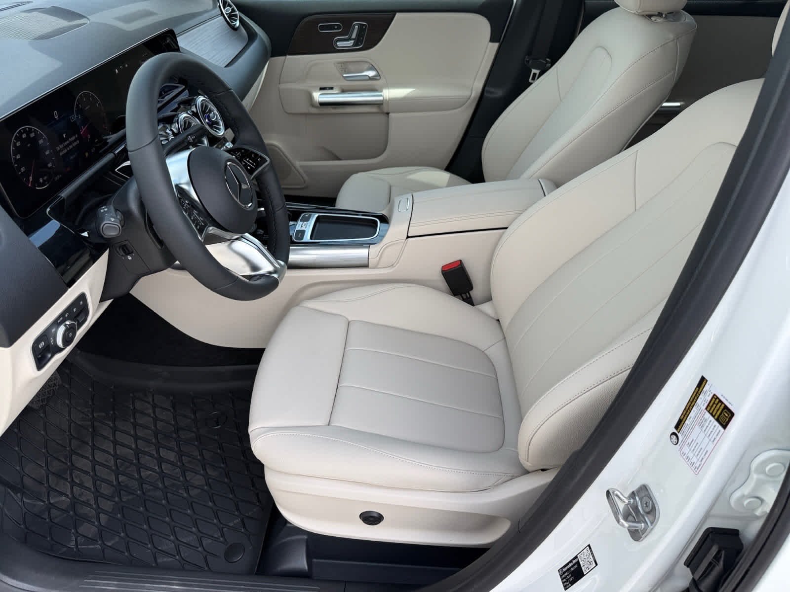 Used 2026 Polar White Mercedes-Benz GLA 250 image 10