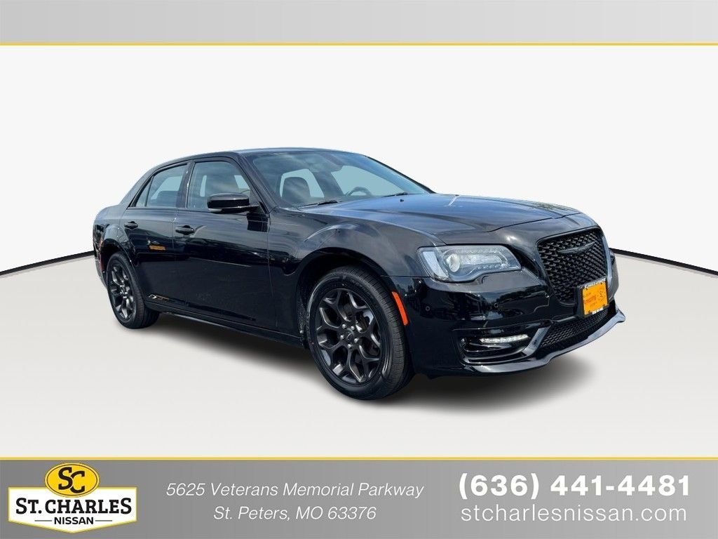 2022 Chrysler 300 Touring L