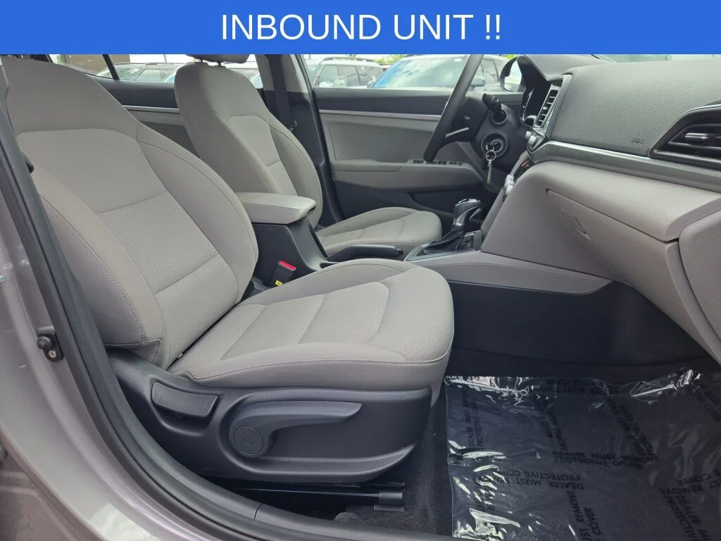 2020 Hyundai Elantra SE - Photo 6
