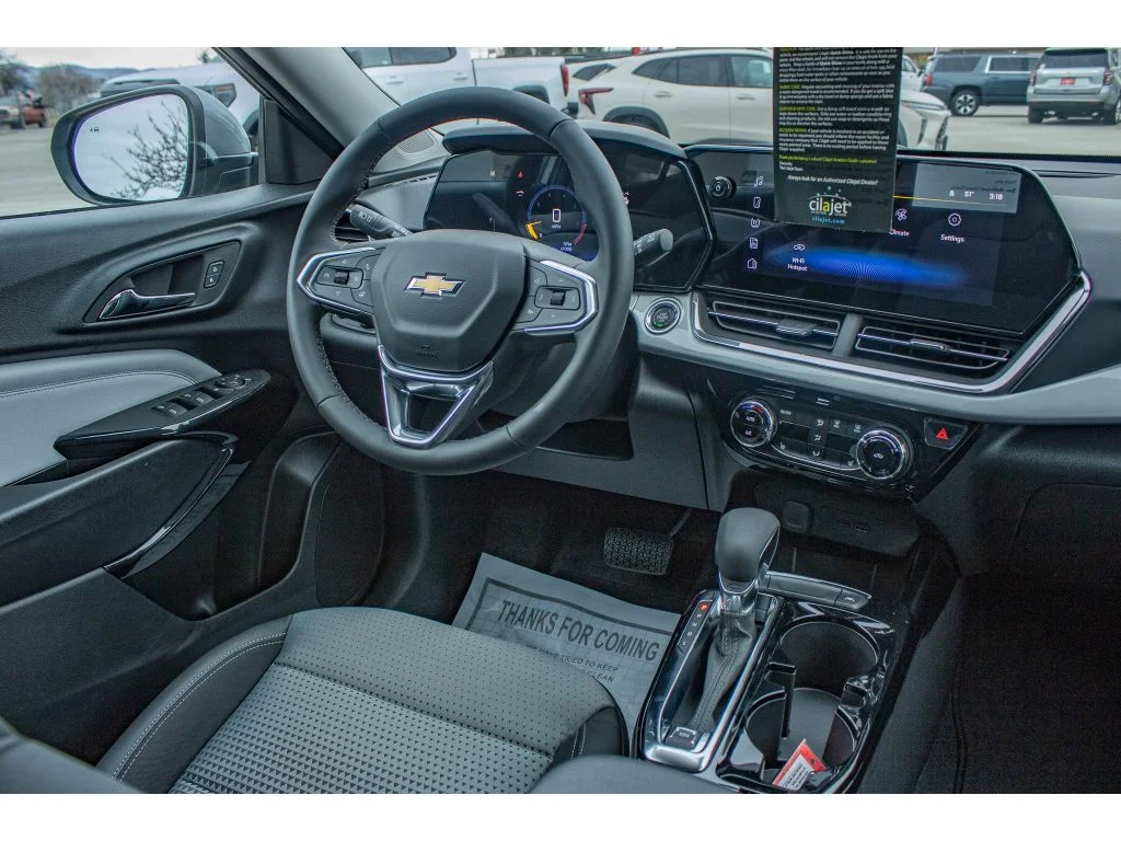 2026 Chevrolet Trax LT - Photo 15