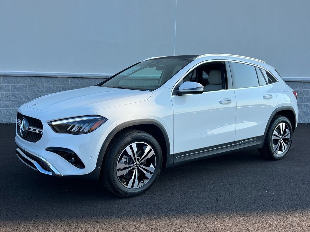 New 2026 Polar White Mercedes-Benz GLA 250 image 1