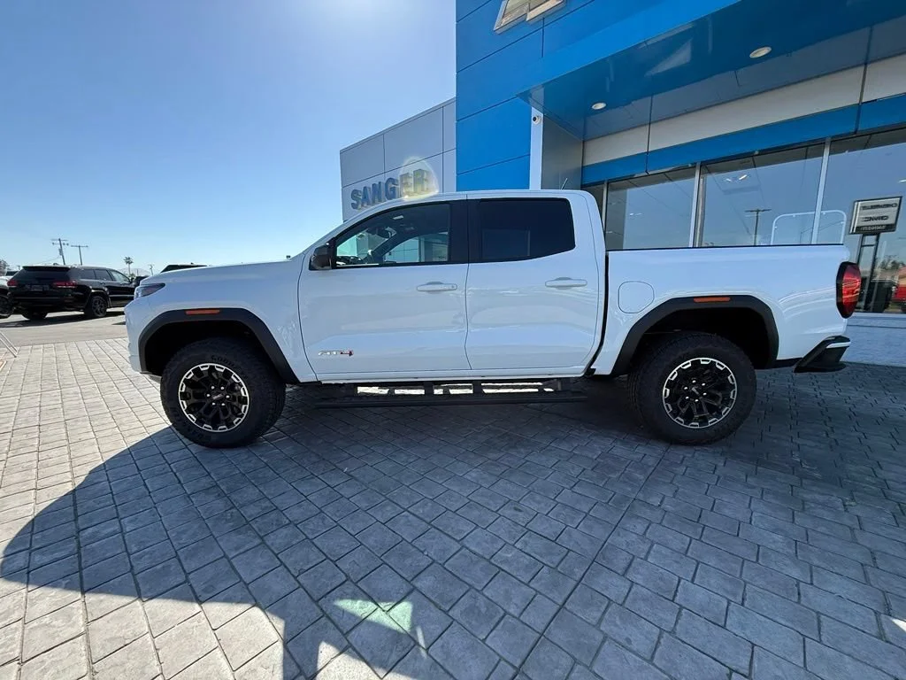 New 2026 Summit White GMC AT4 image 7