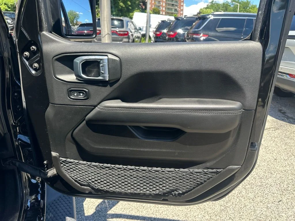 Used 2022 Black Jeep Unlimited Sahara 4xe image 17