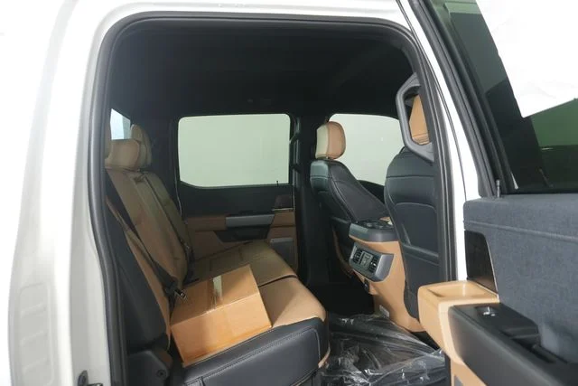 New 2026 Star White Metallic Tri-Coat Ford F-350® Lariat® image 35