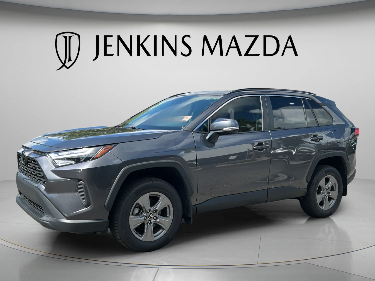 Used 2024 Magnetic Gray Metallic Toyota XLE image 4