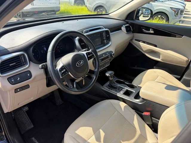 Used 2019 Black Kia LX image 5