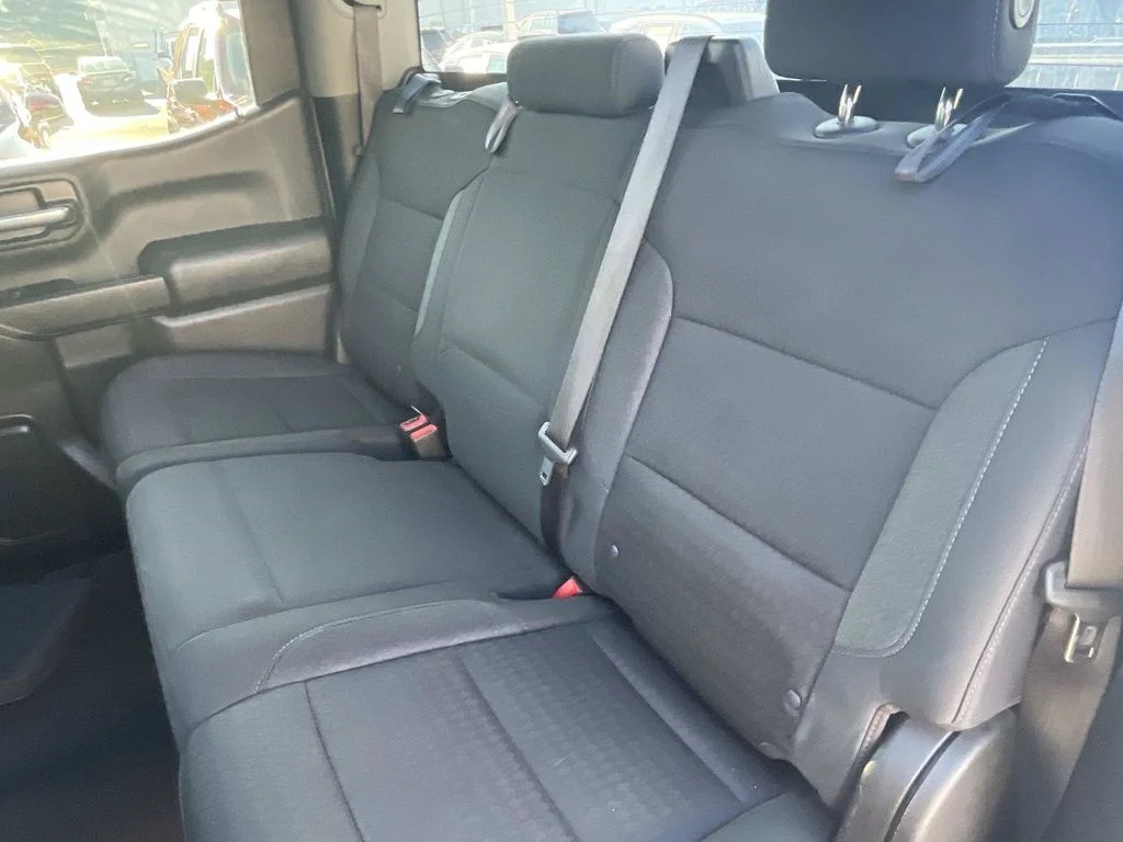 Used 2022 White Chevrolet Custom image 14