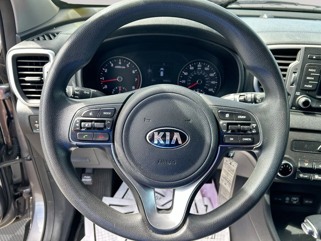Used 2017 Silver Kia LX image 27