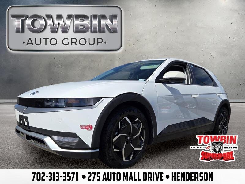Used 2024 White HYUNDAI SEL RWD image 1