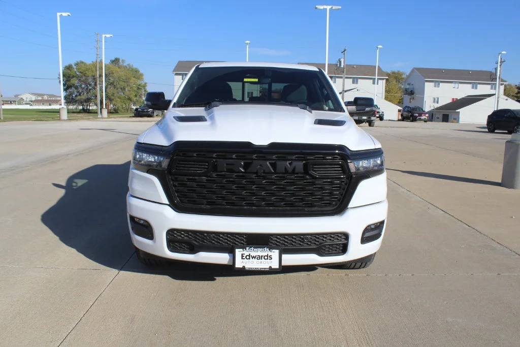 New 2026 Bright White Clear-Coat Exterior Paint RAM Big Horn/Lone Star image 8