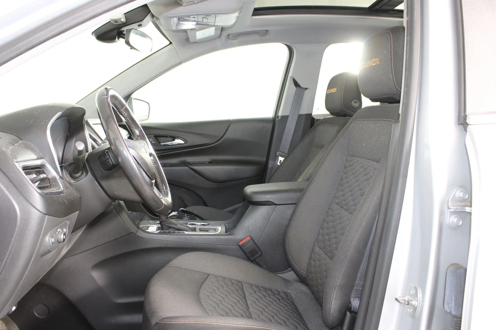 Used 2021 Silver Chevrolet LT image 8